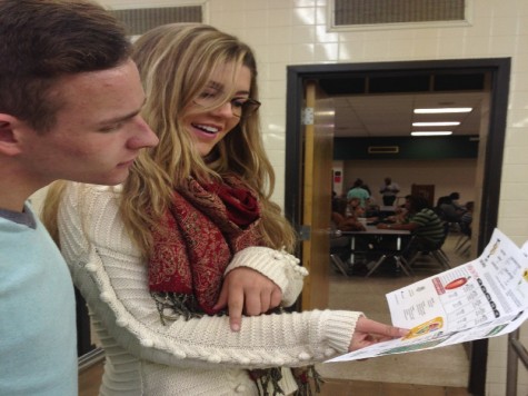 SENIORS NOAH SPIEGELBLUM and Sarah Moore ctritique the new lunch menu. 