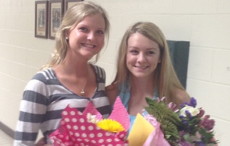 SENIORS LEXI PACE and Jessie-Kate Parker were awarded the VTfT Future Teacher Award.