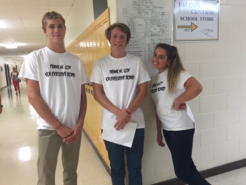 SCA EXECUTIVE BOARD students helped guide parents through the hallways during Open House.