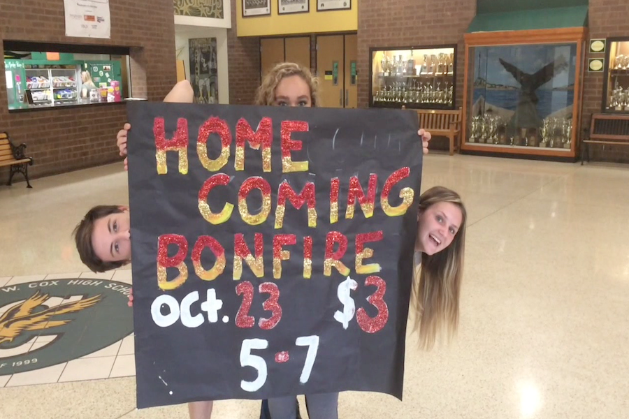 THE SCA PREPARES for homecoming by informing students of various events and spirt days