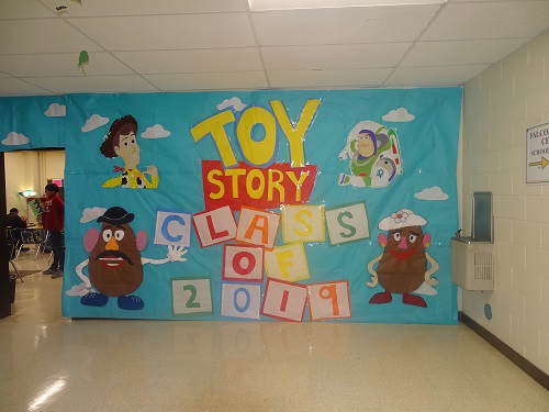 JUNIORS WIN THE hallway decorating contest with their Toy Story inspired hallway.