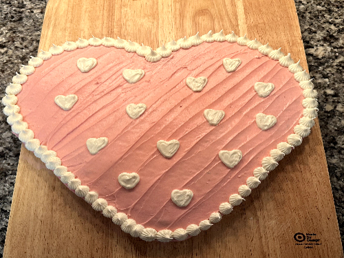 VALENTINES+DAY+SPREADS+love+and+friendship+in+many+ways%3B+in+this+case%2C+through+food.+Here+is+a+recipe+for+a+festive+sweet+treat%3A+a+heart+shaped+Valentines+cake.%0A