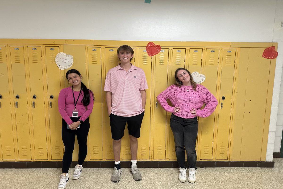 STUDENTS SHOW UP dressed to the nines as they walk the halls in red and pink ensembles. These colors have been trending for several years in order to honor the lovey dovey holiday month.